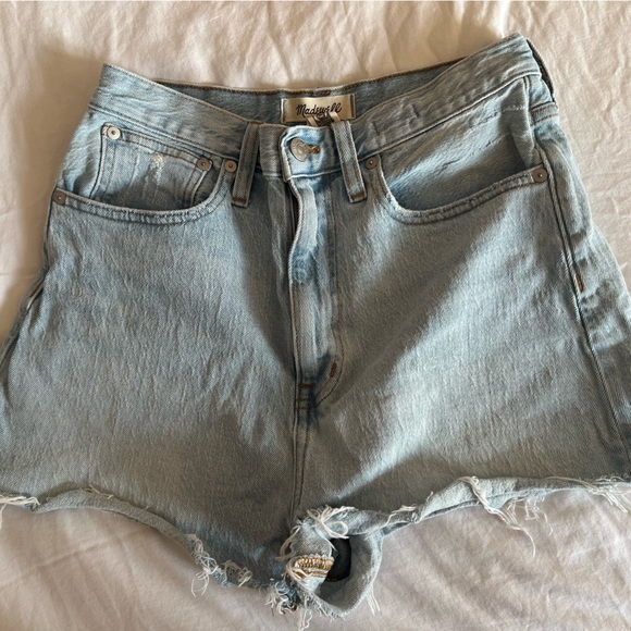 Madewell Mom Jean Shorts | Size 27 - Picture 3 of 4